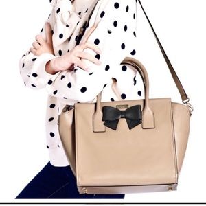 Kate Spade | Tan bag with black bow accent. Great condition, barely used
